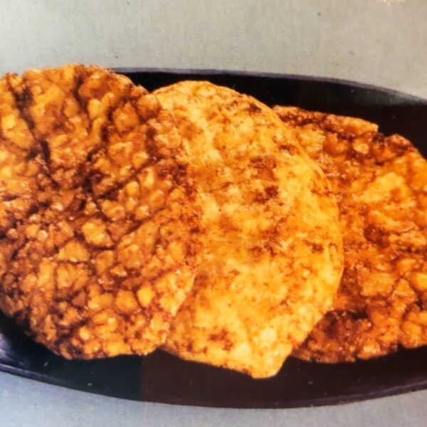 Biscoitos de arroz frito