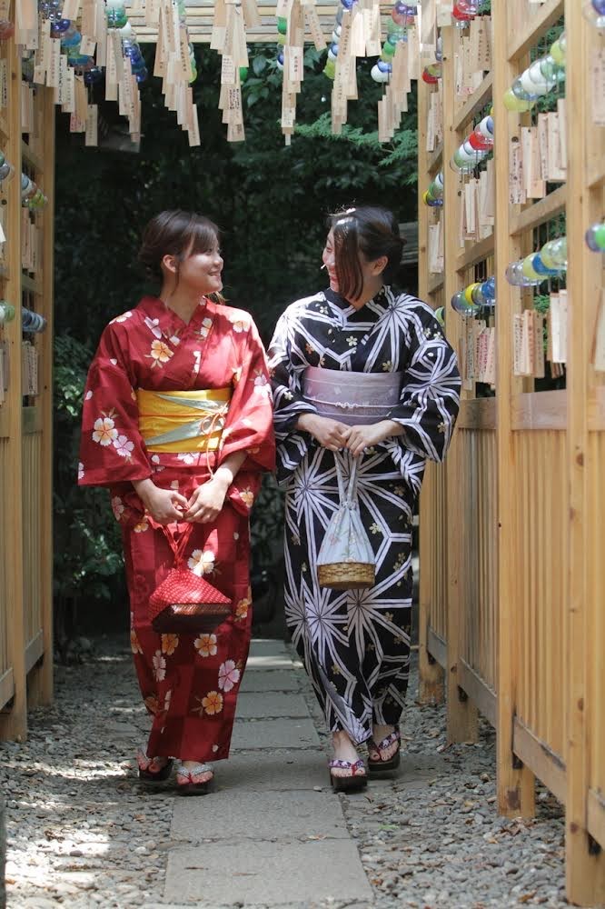 Rental kimono and kan
